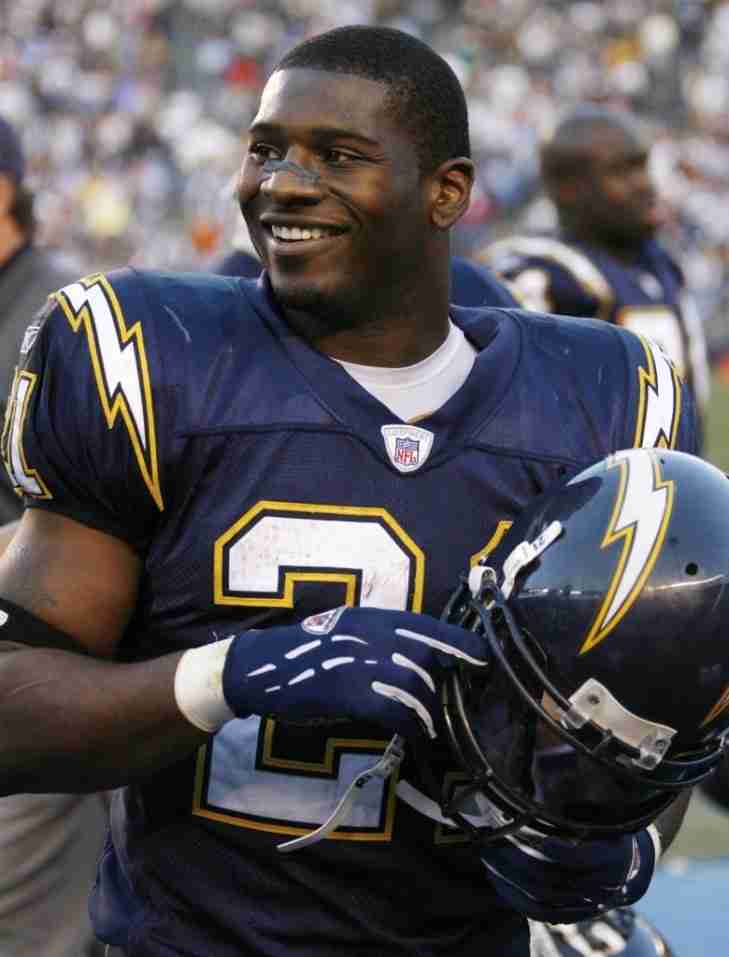 LaDainian Tomlinson's number retired by San Diego