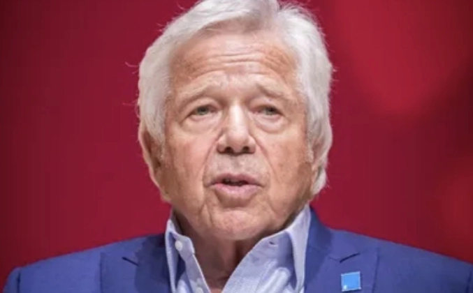 Robert Kraft will not enter the Pro Football Hall of Fame this year