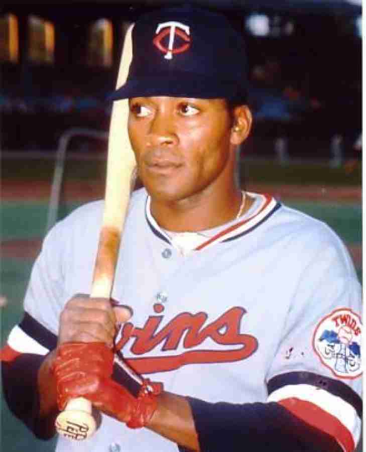 32. Cesar Tovar