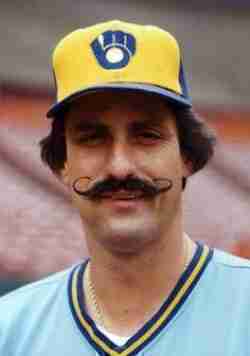 30. Rollie Fingers