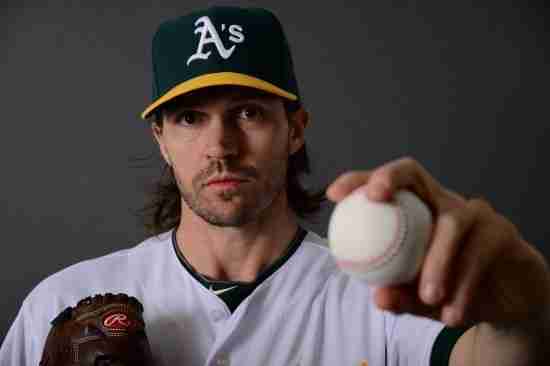 Barry Zito officially retires