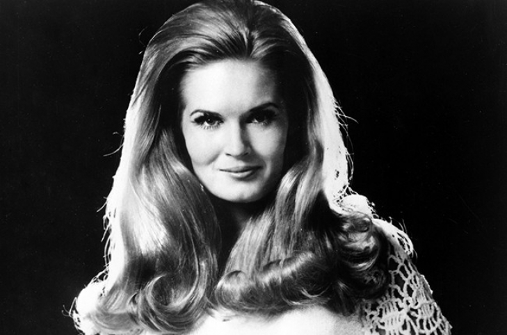 8. Lynn Anderson