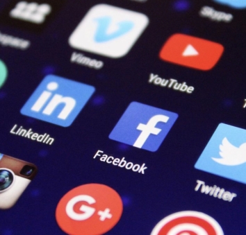 Injury Updates in the Age of Social Media: Speed, Hype, and Ethics