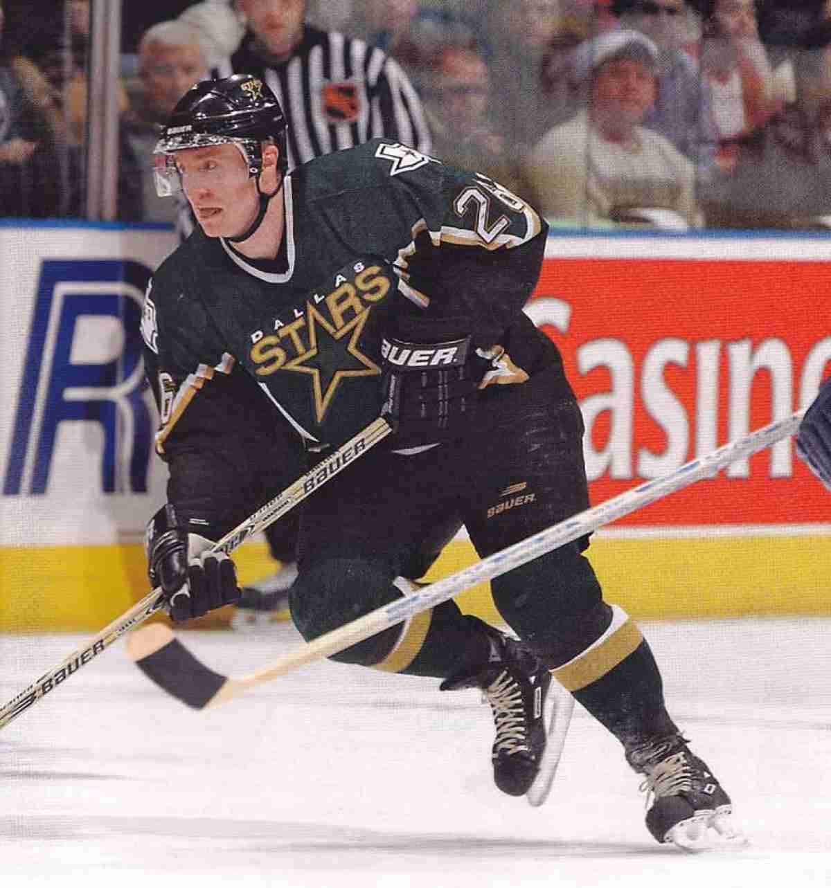 Jere Lehtinen's number retired in Finland. Should Dallas be next