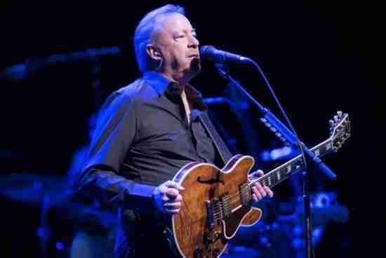 323. Boz Scaggs