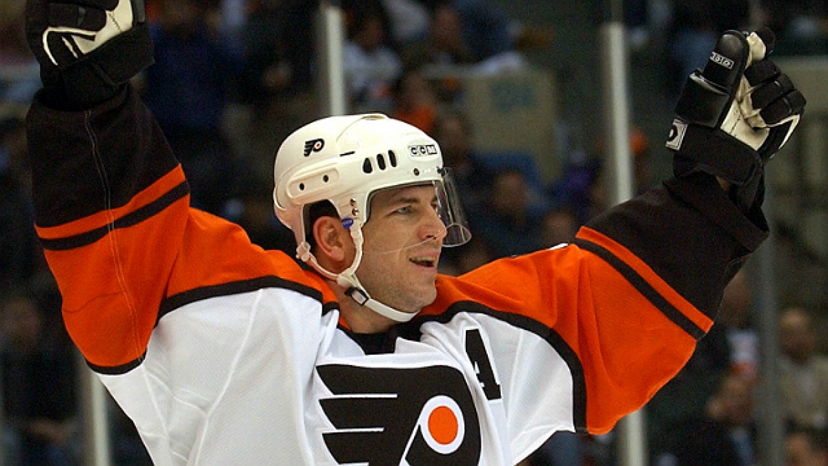 Former Flyers Rick Tocchet Inducted Into Philadelphia Sports Hall of Fame