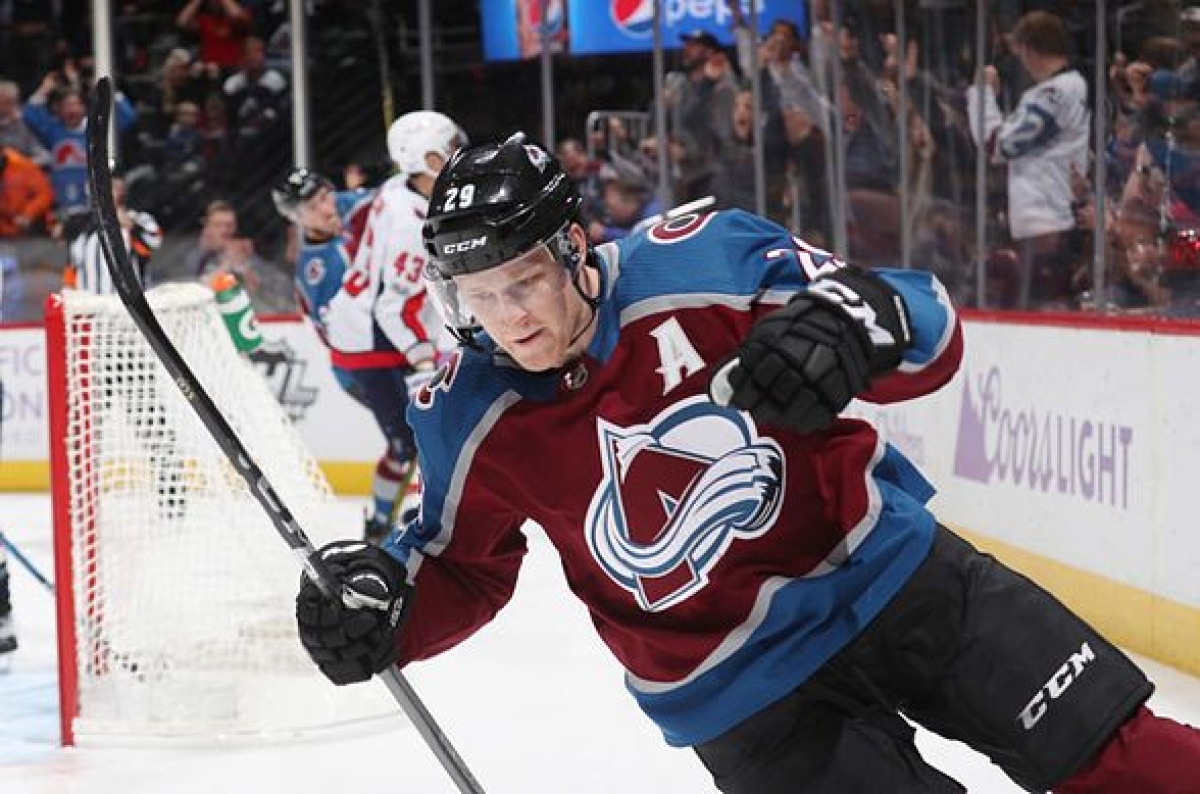 Nathan MacKinnon gets the shaft again from Hart Trophy voters