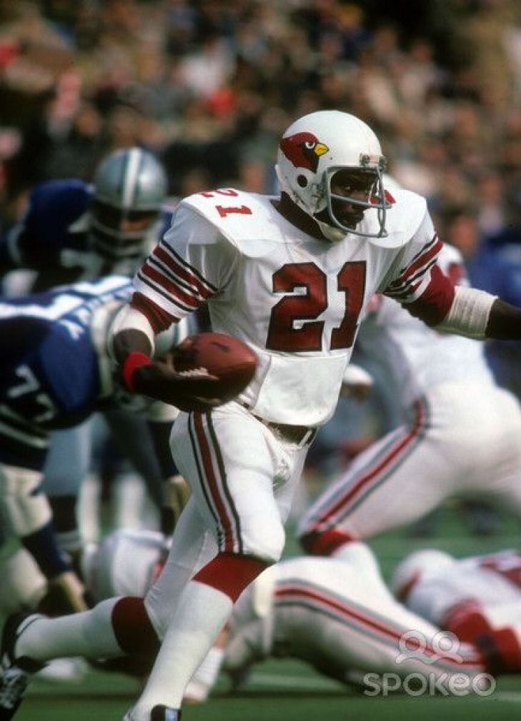 39. Terry Metcalf