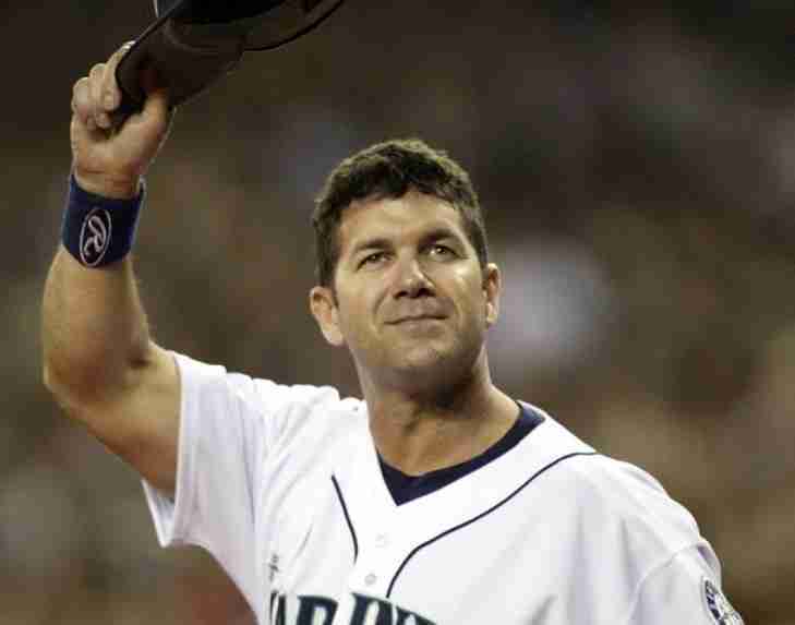 Edgar Martinez endorses David Ortiz for the Baseball Hall