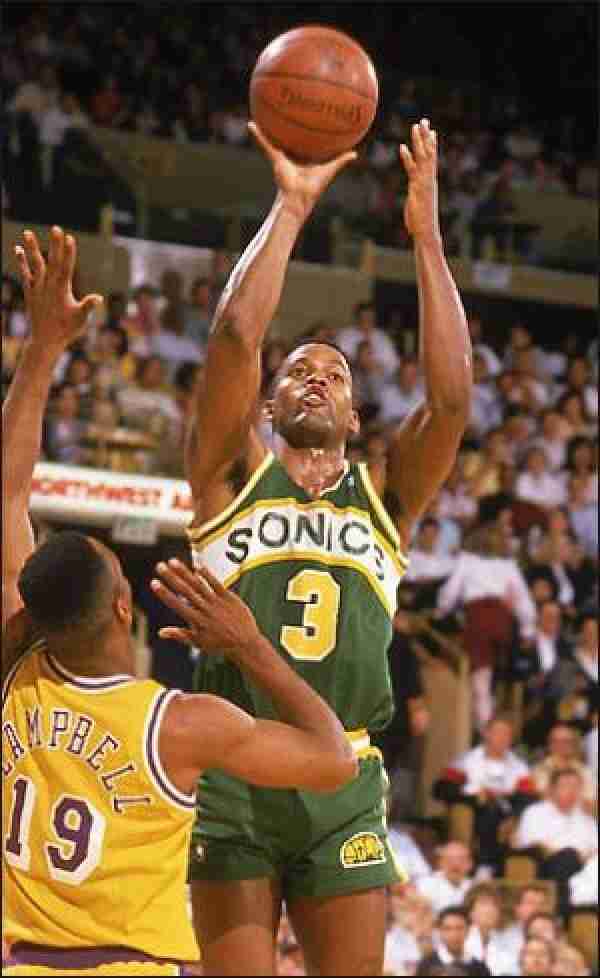67. Dale Ellis
