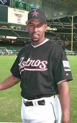 38. Richard Hidalgo