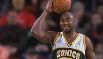 35. Vin Baker