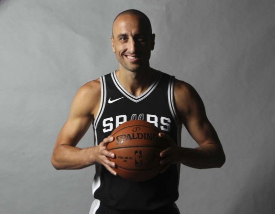 The San Antonio Spurs officially retire Manu Ginobili&#039;s #20