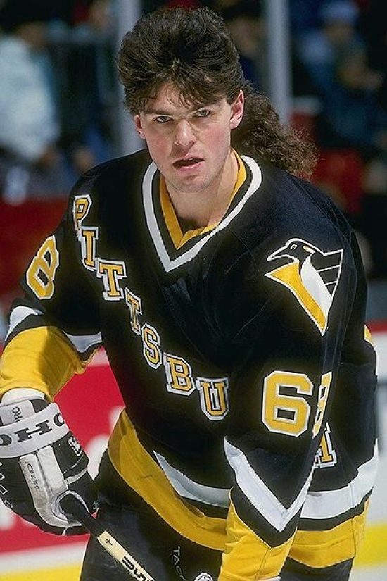 The Pittsburgh Penguins will retire Jaromir Jagr&#039;s number