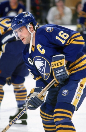 8. Pat LaFontaine