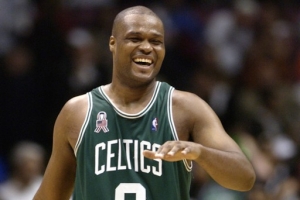 23. Antoine Walker