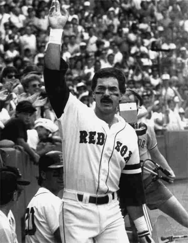 9.  Dwight Evans