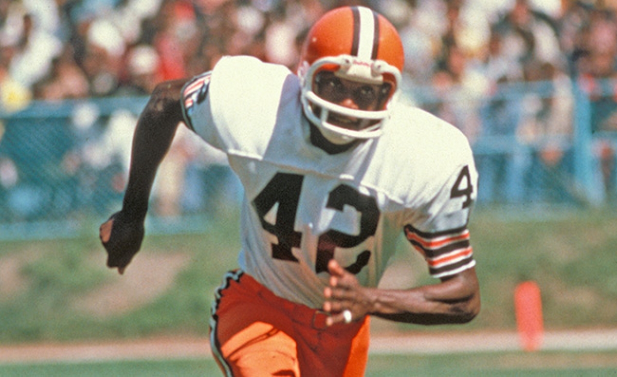 Athlon Sports Paul Warfield signed Cleveland Browns NFL Vintage 8x10 Photo  #42 HOF 83 (close up)