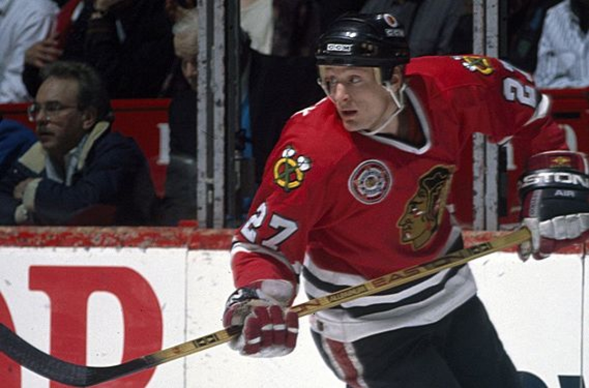 Chicago Blackhawks legend Jeremy Roenick great, but number shouldn