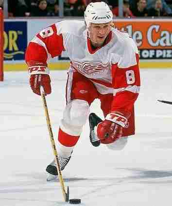 Igor Larionov