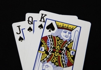 Why Blackjack Remains the Most Iconic Casino Table Game