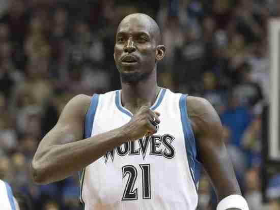 Kevin Garnett Retires, joins Kobe and Tim as surefire 1st ballot HOFers in 2021.