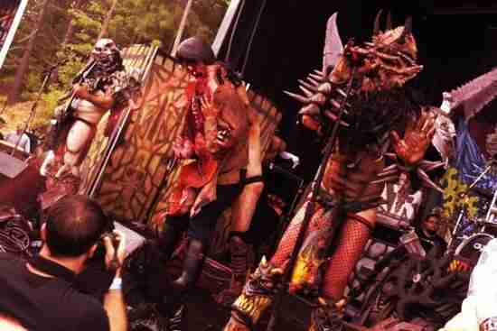 567. Gwar