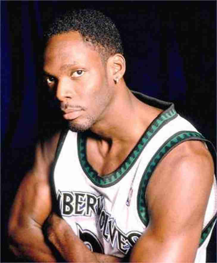 48. Malik Sealy