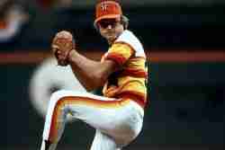 16. Joe Niekro