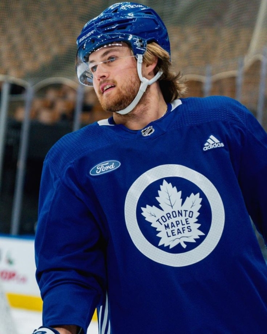 45. William Nylander